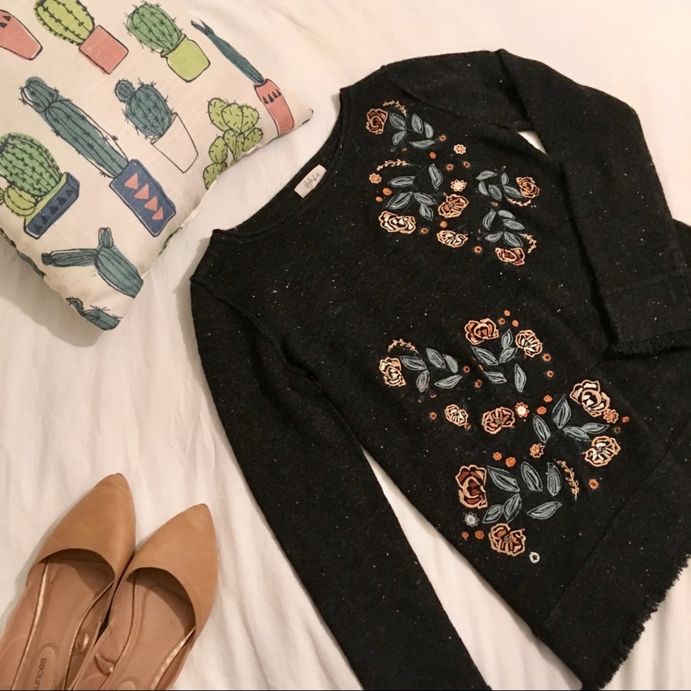 NWOT Style & Co Embroidered & Frayed Sweater